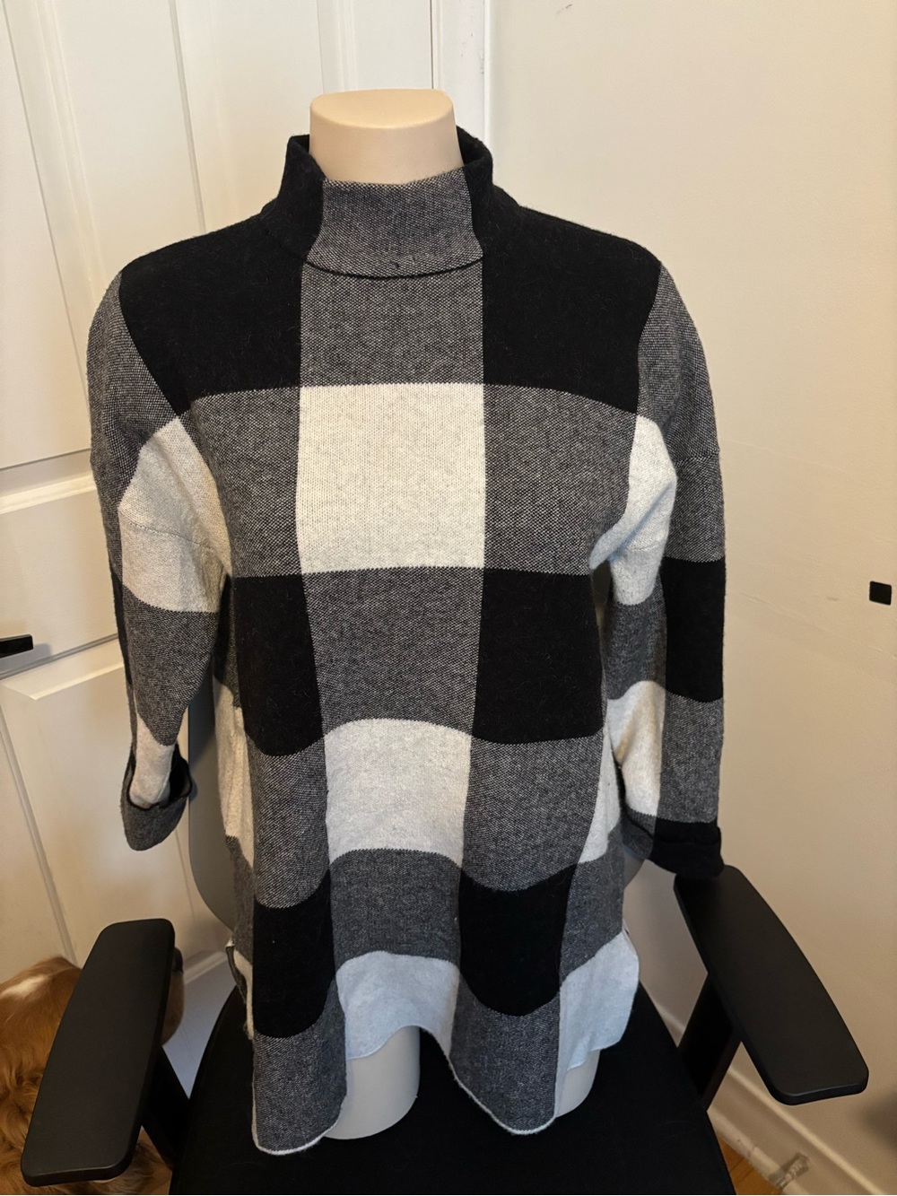 Max Studio Black, Gray & White Buffalo Check Mock Neck Sweater